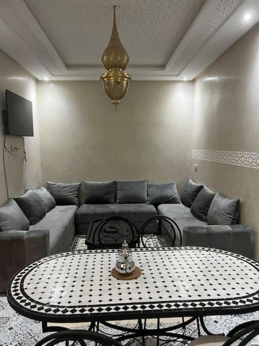 Appartement Proche Aeroport Marrakesh Bagian luar foto